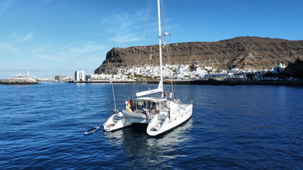 ME at anchor off Puerto de Mogán