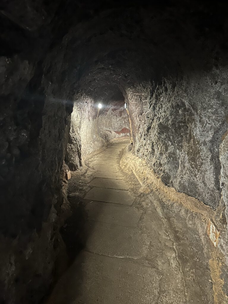 Marcos y Cordero hike – through the water tunnels